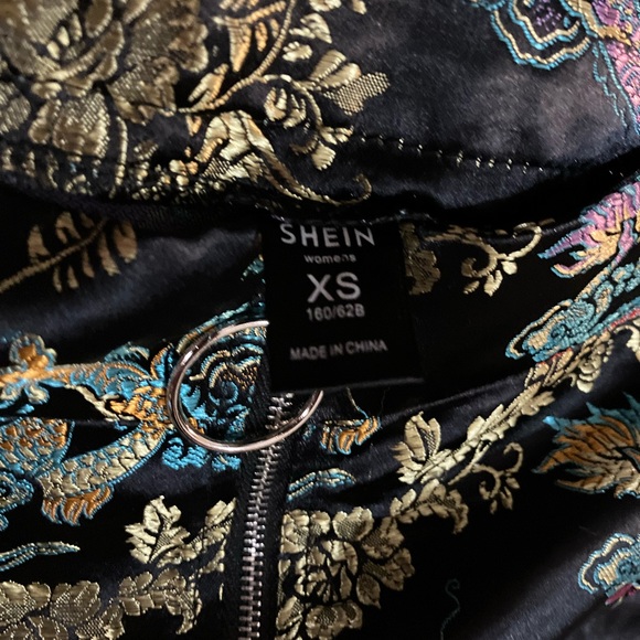 size XS Lightweight Jacquard Dragon Mini Skirt - Picture 8 of 10